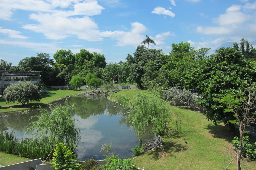 Green Willow House Fengshan  Ngoại thất bức ảnh